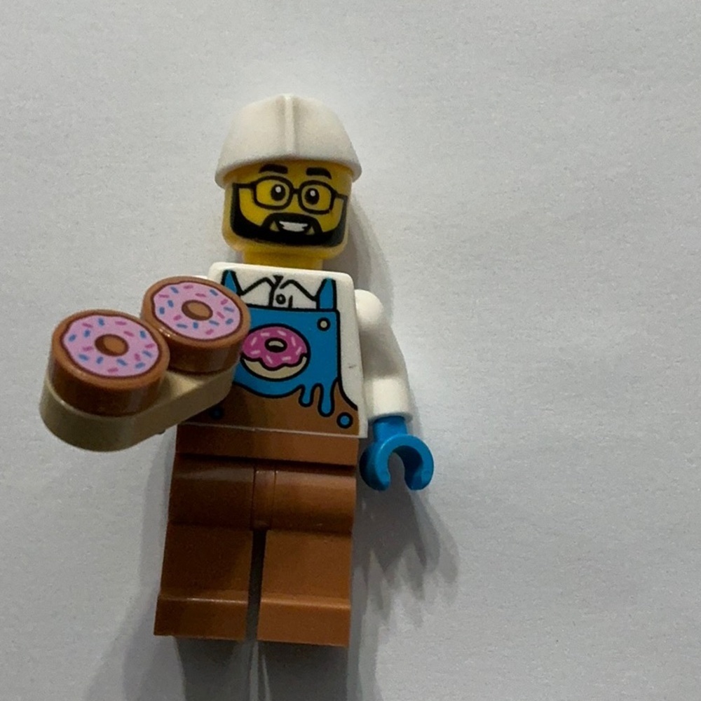 Donut Truck Vendor - Male c019